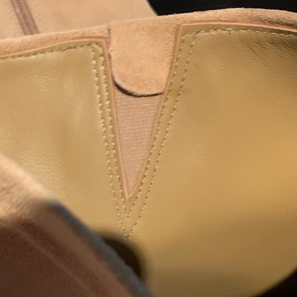 VINCE
Suede Arabel Tall Boots 👢 Color: Tan - Picture 16 of 16